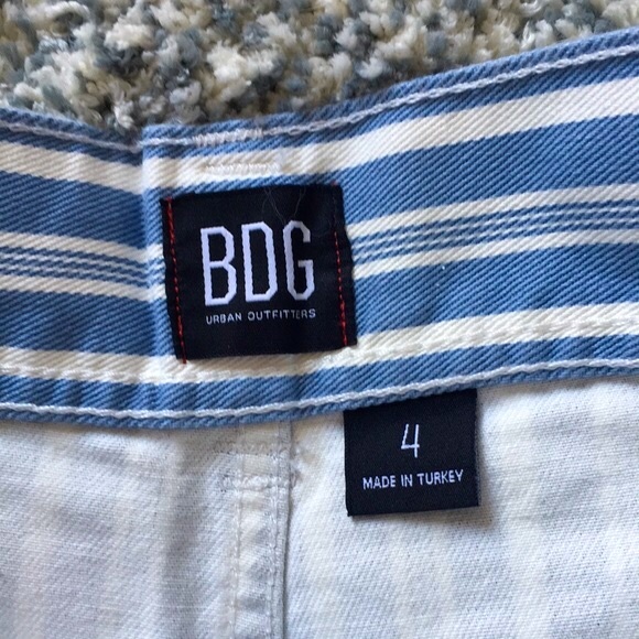 Urban Outfitters High Rise Striped shorts - Picture 3 of 9